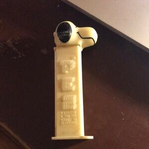 Vintage Snoopy Pez dispenser